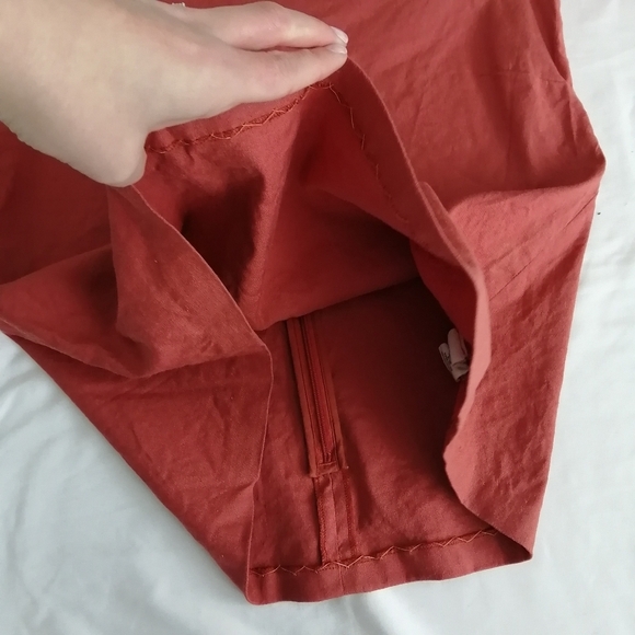 Theory Aprine New Stretch Linen Off the Shoulder Top in Carmine Red P (00-0) - Picture 11 of 16